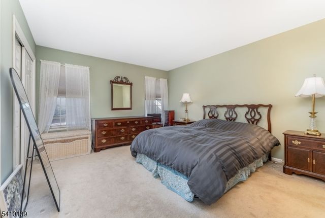 224 Lobelia Ct, Readington Twp., NJ 08889