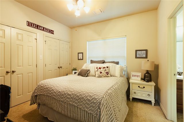 132 Forest Drive 132, College Station, TX 77840