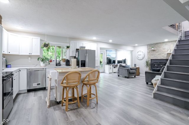 7990 Ebony Drive, Nineveh, IN 46164
