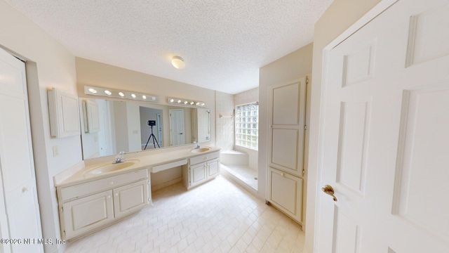 1795 BARTLETT Avenue, Orange Park, FL 32073