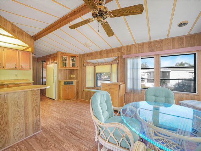 27 SADDLEBAG TRAIL S, Lake Wales, FL 33898