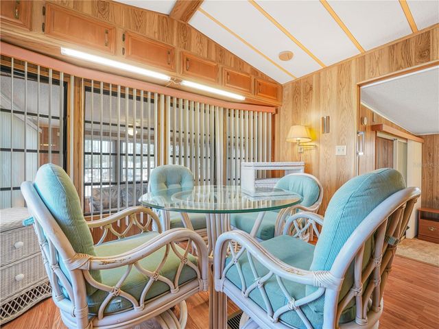 27 SADDLEBAG TRAIL S, Lake Wales, FL 33898