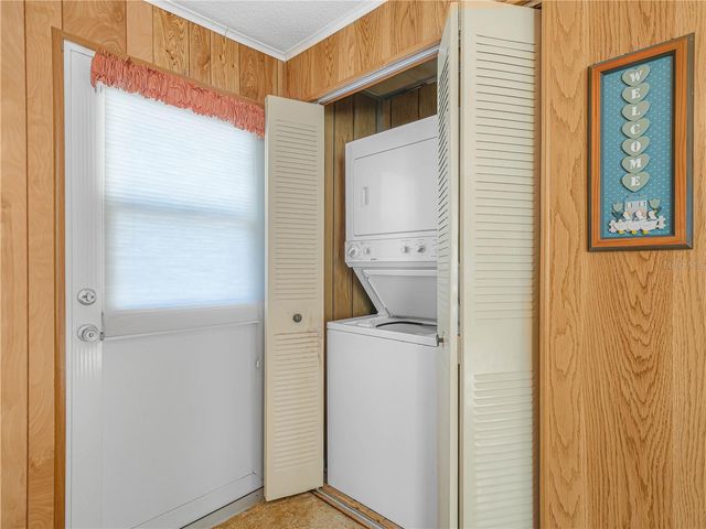 27 SADDLEBAG TRAIL S, Lake Wales, FL 33898