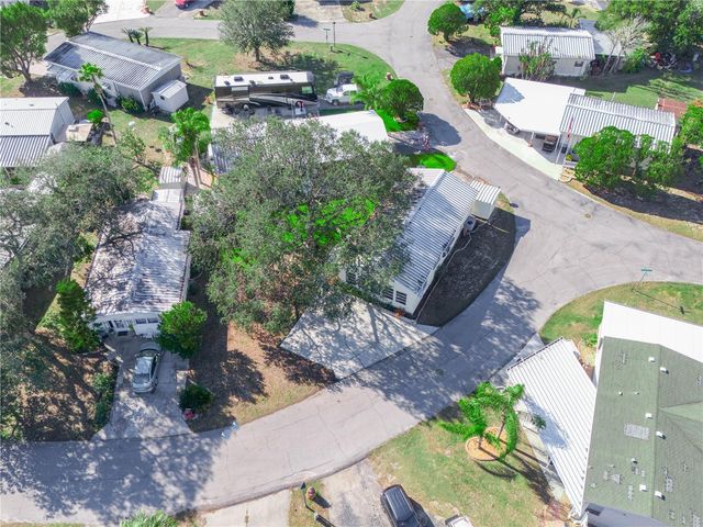27 SADDLEBAG TRAIL S, Lake Wales, FL 33898