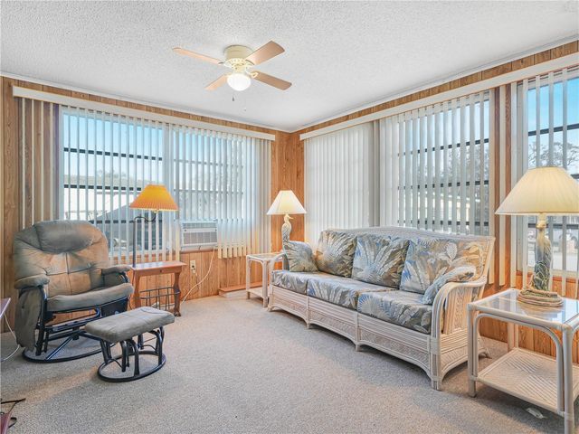 27 SADDLEBAG TRAIL S, Lake Wales, FL 33898