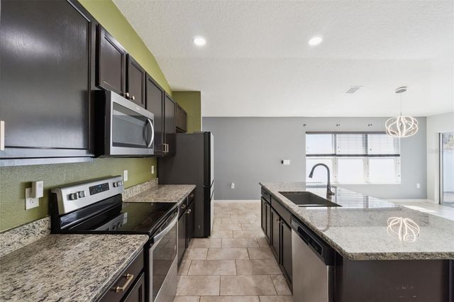 3028 LAKES CREST AVENUE, St Cloud, FL 34772