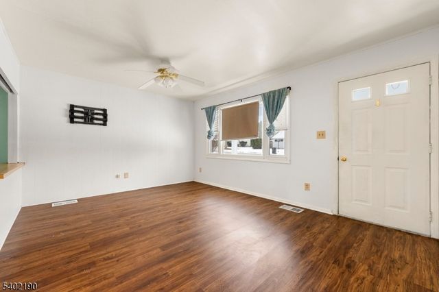 408 Stelko Ave, Lopatcong Twp., NJ 08865