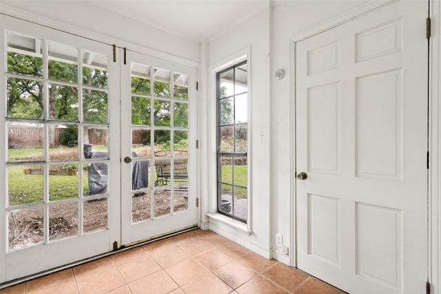 233 Lakeland Drive, Highland Village, TX 75077