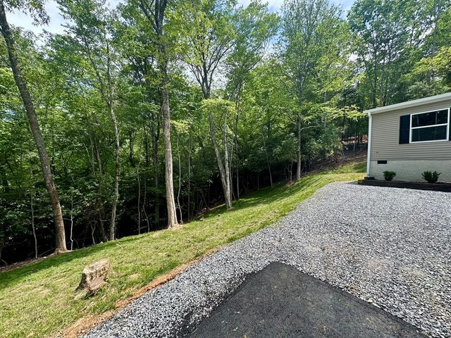 101 Sawyer Ridge Lane, Hayesville, NC 28904