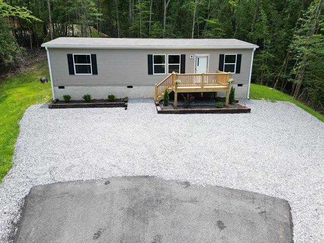 101 Sawyer Ridge Lane, Hayesville, NC 28904