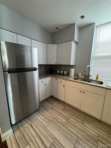 3824 Folsom Avenue, St Louis, MO 63110