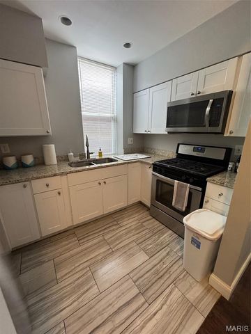 3824 Folsom Avenue, St Louis, MO 63110