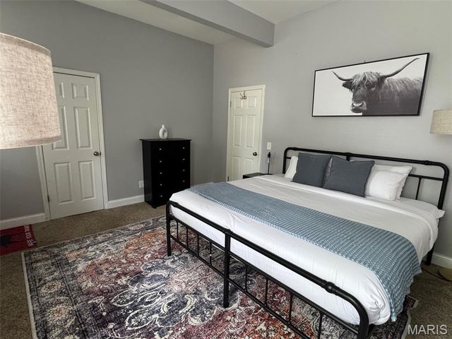 3824 Folsom Avenue, St Louis, MO 63110