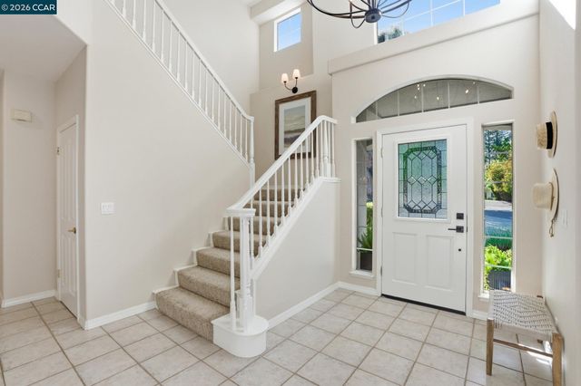 24 Blackwood Ct, Walnut Creek, CA 94596
