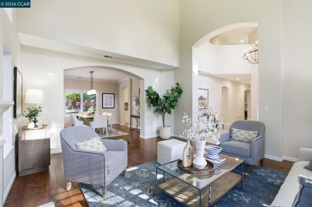 24 Blackwood Ct, Walnut Creek, CA 94596