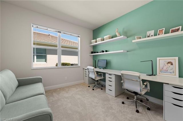 8897 Redonda DR, Naples, FL 34114