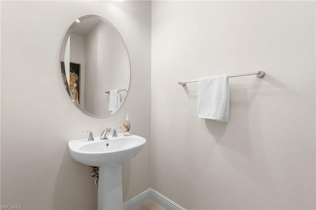 8897 Redonda DR, Naples, FL 34114