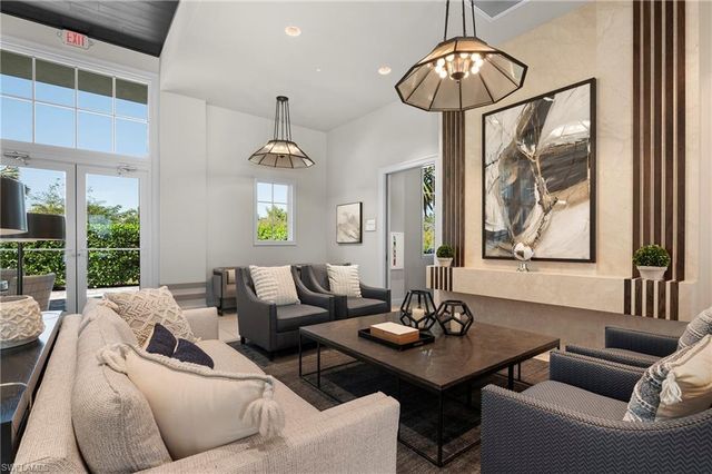 8897 Redonda DR, Naples, FL 34114