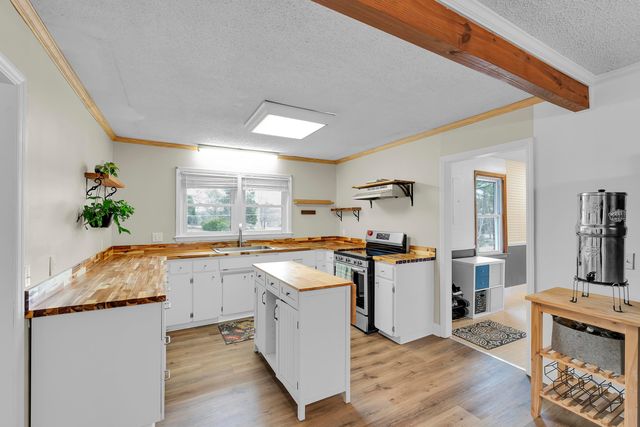 2551 Compton Bridge Road, Inman, SC 29349