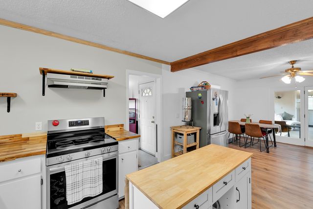 2551 Compton Bridge Road, Inman, SC 29349