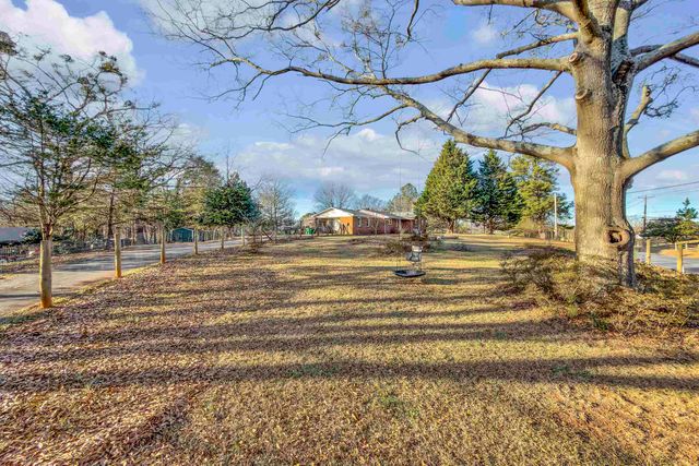 2551 Compton Bridge Road, Inman, SC 29349