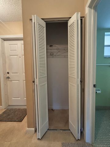 21 Colonial Club Drive 202, Boynton Beach, FL 33435