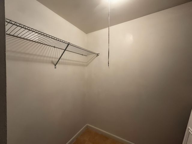 21 Colonial Club Drive 202, Boynton Beach, FL 33435
