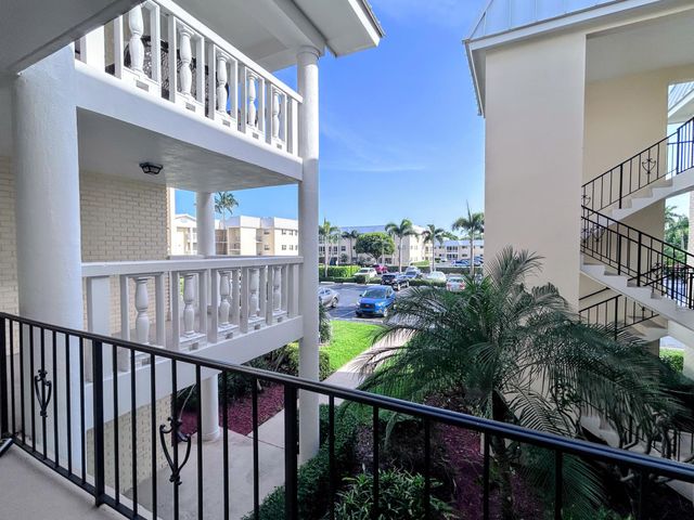 21 Colonial Club Drive 202, Boynton Beach, FL 33435