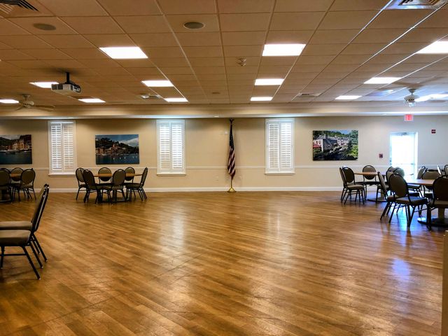 21 Colonial Club Drive 202, Boynton Beach, FL 33435