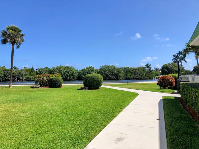 21 Colonial Club Drive 202, Boynton Beach, FL 33435