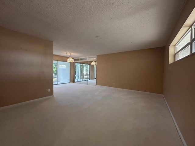 21 Colonial Club Drive 202, Boynton Beach, FL 33435