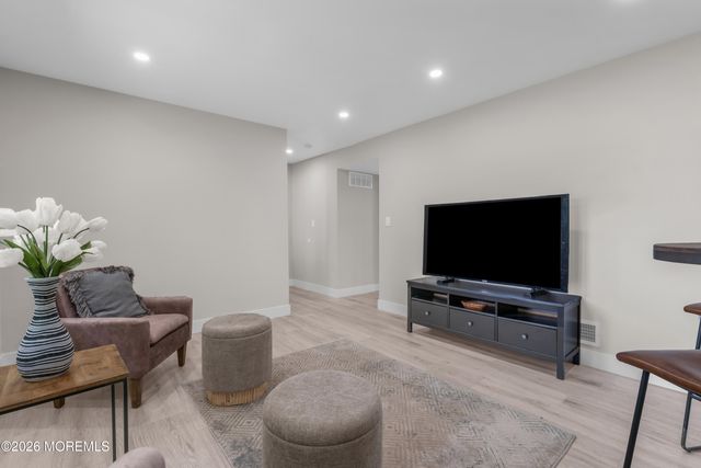326 Broad Street, Eatontown, NJ 07724