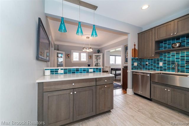 4311 Arlington Drive, Royal Oak, MI 48073