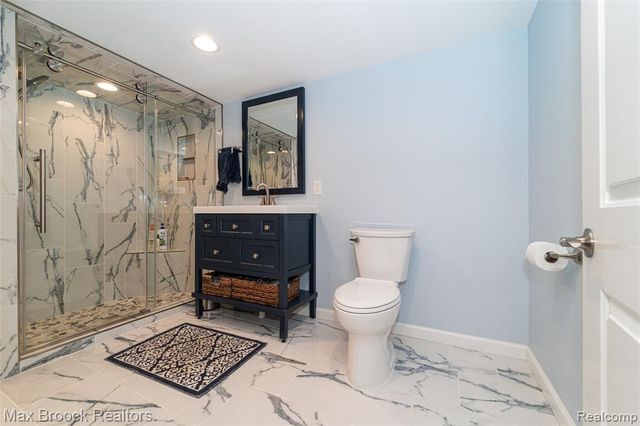 4311 Arlington Drive, Royal Oak, MI 48073