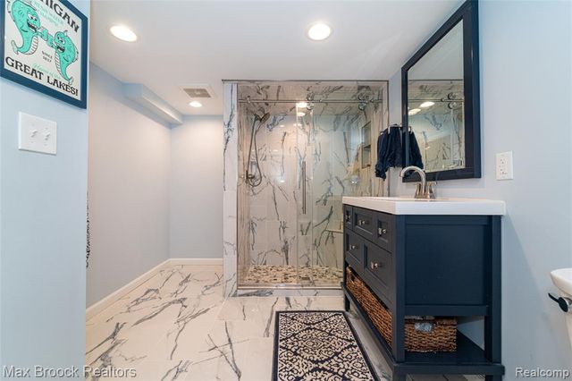 4311 Arlington Drive, Royal Oak, MI 48073
