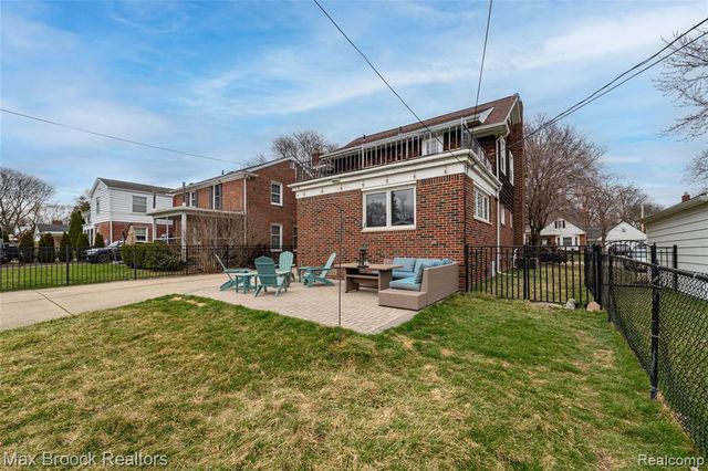 4311 Arlington Drive, Royal Oak, MI 48073