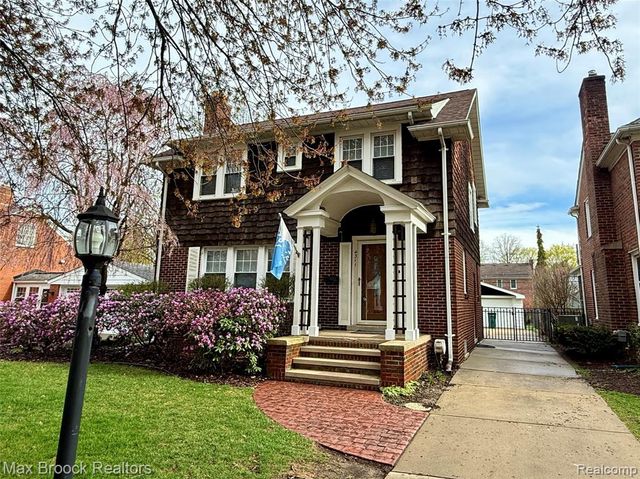 4311 Arlington Drive, Royal Oak, MI 48073