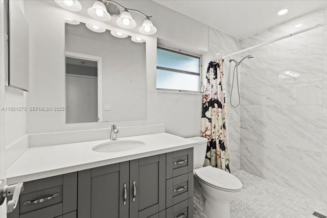 1020 NW 88th Ave D100, Plantation, FL 33322