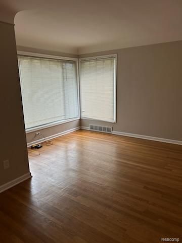 20202 Hunt Club Drive, Harper Woods, MI 48225