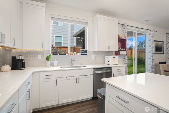 10719 SE 243rd Lane, Kent, WA 98030