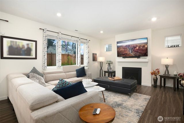 10719 SE 243rd Lane, Kent, WA 98030
