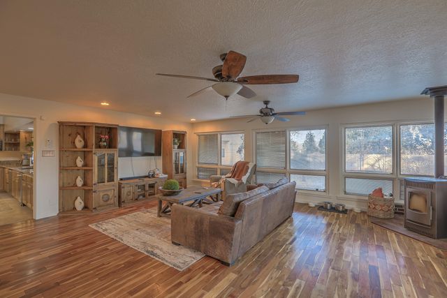 1230 John Road, Belen, NM 87002