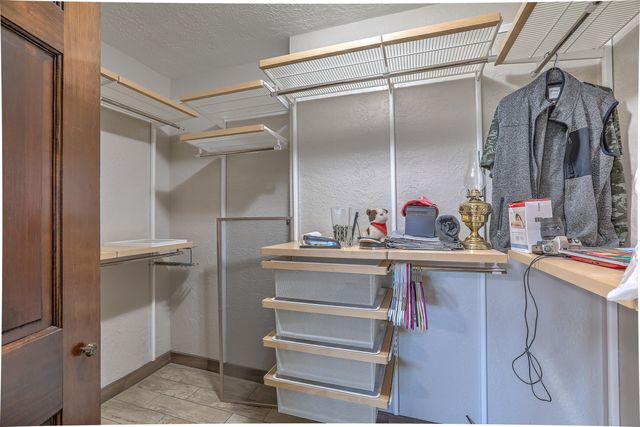 1230 John Road, Belen, NM 87002