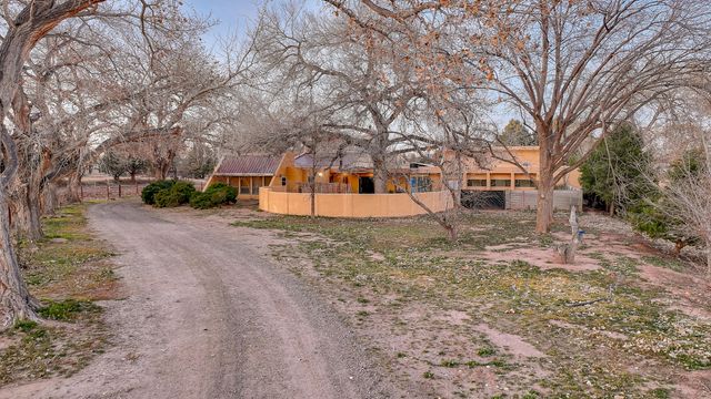 1230 John Road, Belen, NM 87002