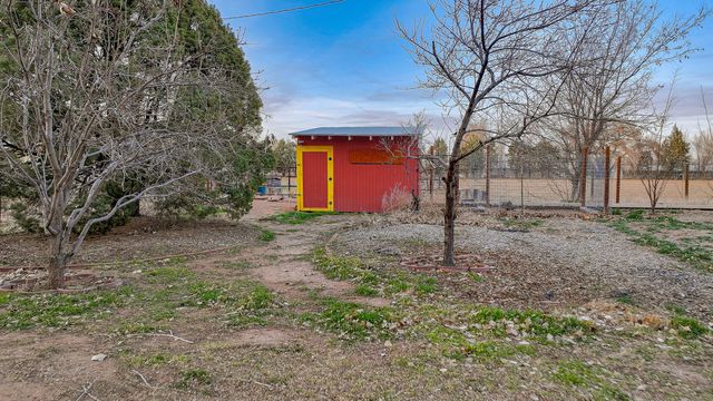 1230 John Road, Belen, NM 87002