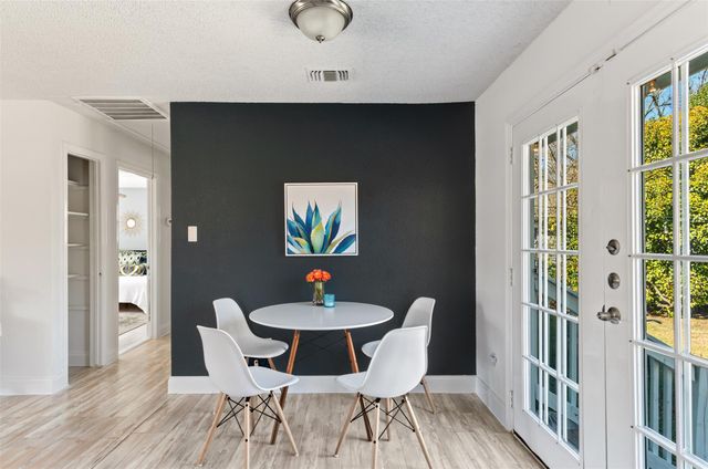 5706 Tura LN, Austin, TX 78721