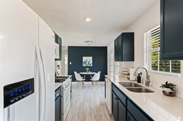 5706 Tura LN, Austin, TX 78721