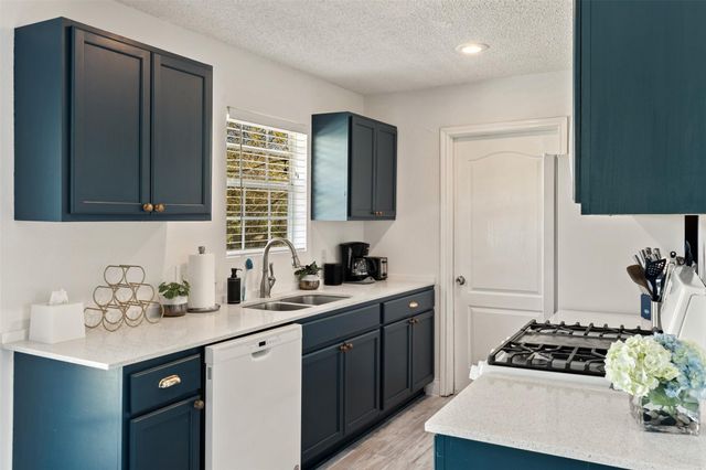 5706 Tura LN, Austin, TX 78721