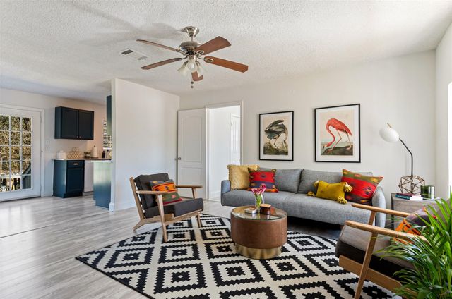 5706 Tura LN, Austin, TX 78721