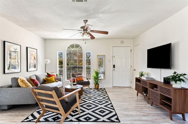 5706 Tura LN, Austin, TX 78721